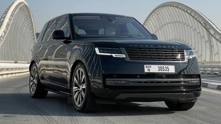Какая Модель Range Rover Лучше Всего Подойдет для Путешествия в Дубае
